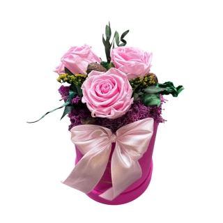 3 trvácne ruže v boxe ružová mašľa